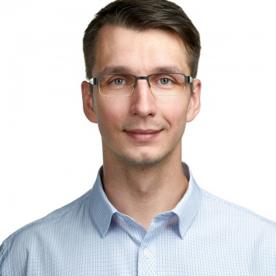 Петр Савинов